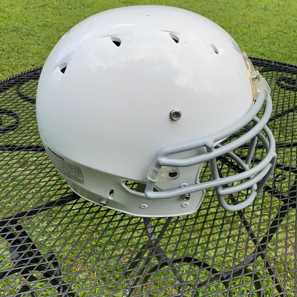 Schutt Other Schutt Youth Football Helmet Poshmark